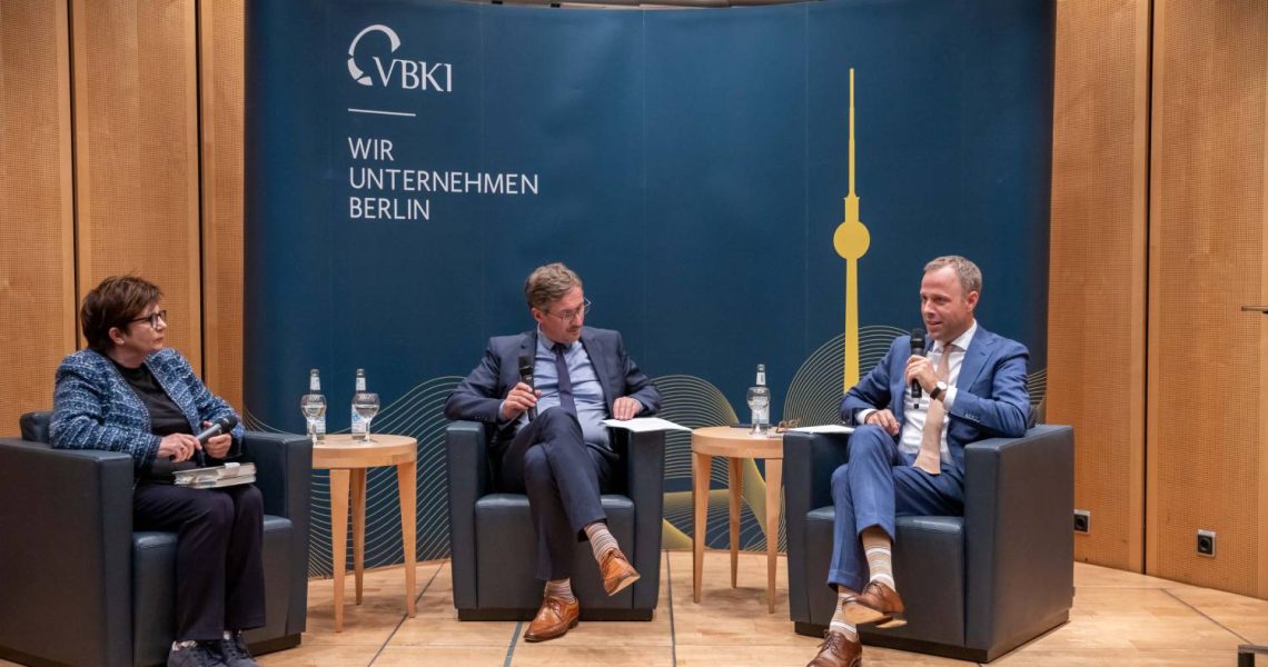 Gemeinsam mit Dr. Ursula Weidenfeld habe ich die Ergebnisse der Landtagswahlen in Thüringen und Sachsen analysiert und einen Ausblick auf die Wahl in Brandenburg gewagt.