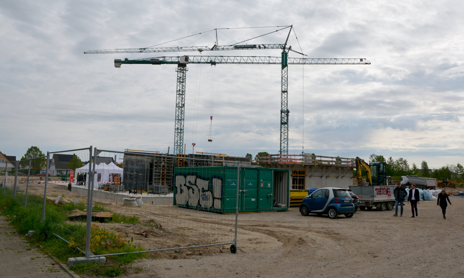 Nach der Grundsteinlegung für die neue ISS an der Landsberger Straße/Bisamstraße wird es in naher Zukunft 625 neue Schulplätze in Mahlsdorf geben.