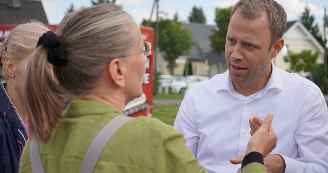 Nicht nur Bürgerinnen und Bürger wenden sich in dieser schwierigen Zeit der Energiekrise und Inflation mit Fragen und Sorgen an mich. Als Bundestagsabgeordneten für Marzahn-Hellersdorf ist es mir wichtig, regelmäßig auch...