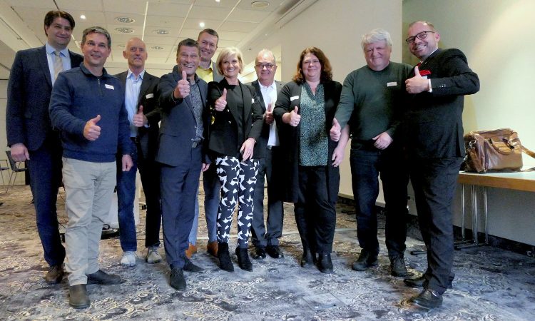 Wenn sich die Wirtschaft im Bezirk vernetzt, dann über den MHWK. Der Verein wird seit vielen Jahren von einem erfahrenen Vorstand geführt und weiterentwickelt. Er verfügt über stabile Finanzen und wachsende Mitgliederzahlen.